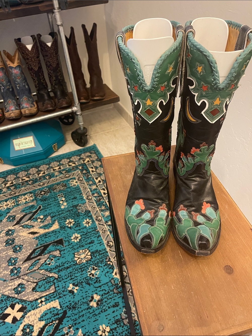 Old Gringo Black with Green & Turquoise Embroidered Western Boots - Picture 11 of 11